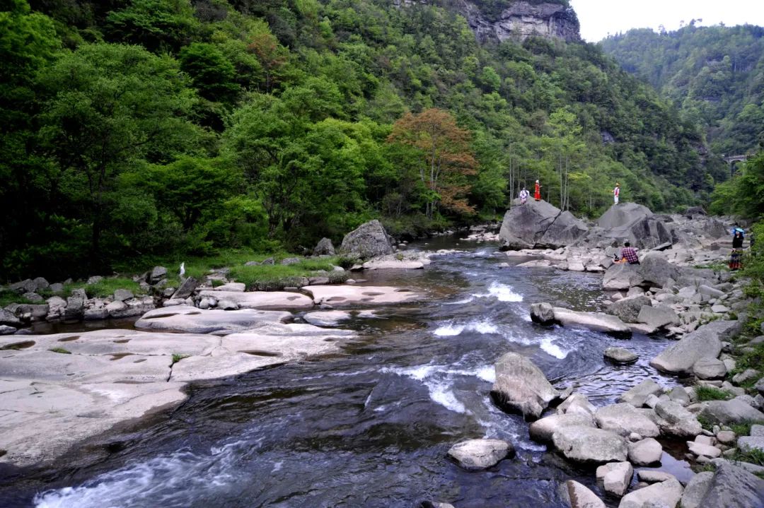 石柱；油草河。摄影；袁志强 (1).JPG